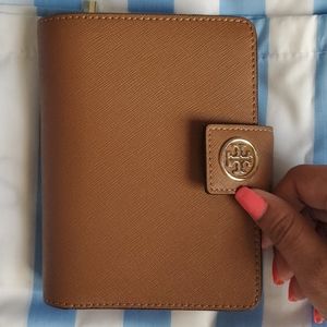 Tory Burch wallet